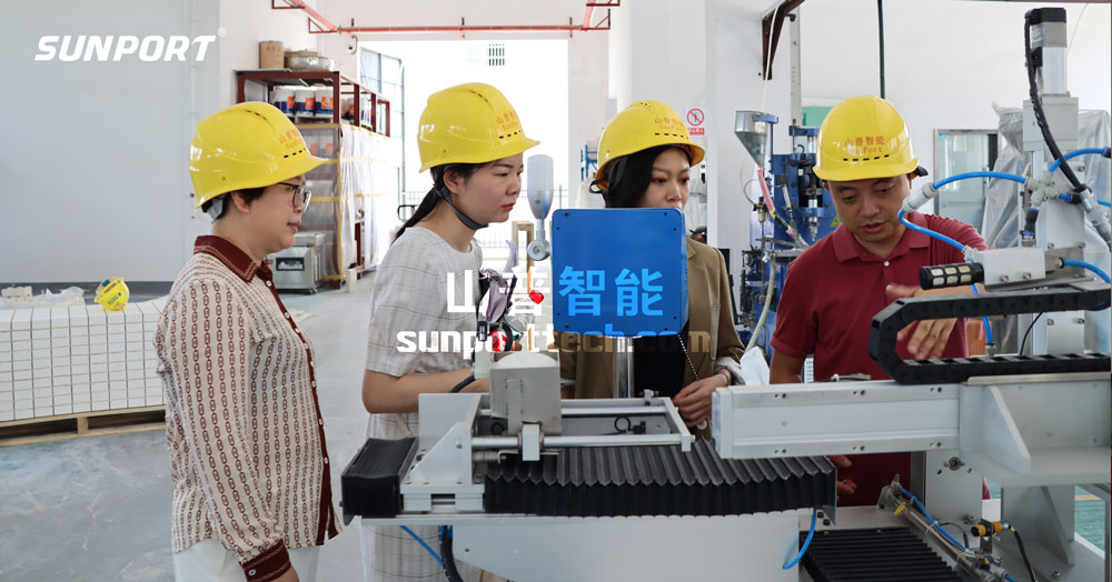 湖南省智能制造协会领导来访尊龙中国官网工作交流