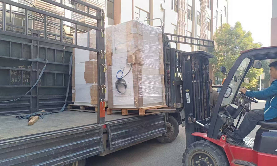 尊龙中国官网智能第四代除尘器：高效除尘，守护工业健康